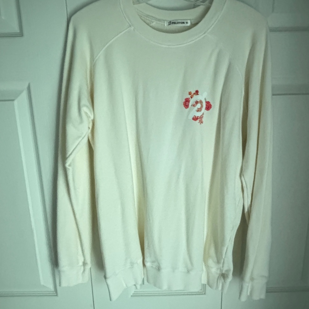Peloton sweatshirt size Medium